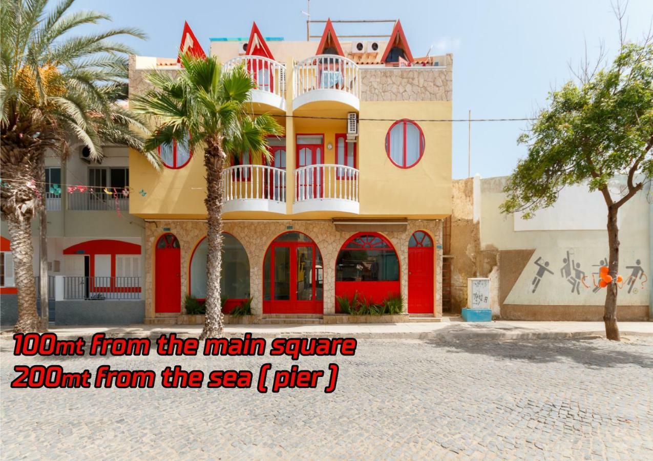 Hostels Holiday Cape Verde Santa Maria Exterior photo